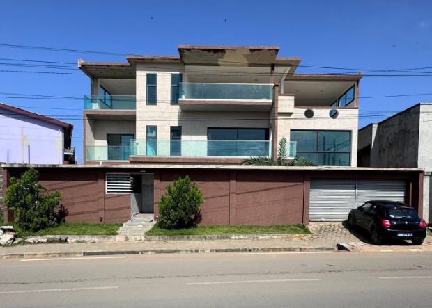 Location Villa Type F10
